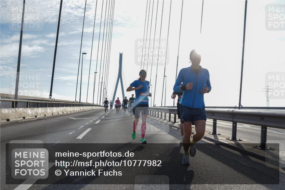03.10.2026 - Köhlbrandbrückenlauf Yannick Fuchs http://msf.ph/oto/10777982 03.10.2026 09:22:06 Position 1  meine-sportfotos.de