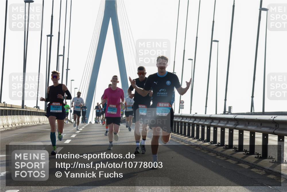 03.10.2026 - Köhlbrandbrückenlauf Yannick Fuchs http://msf.ph/oto/10778003 03.10.2026 09:22:09 Position 1 3769, 2309, 1466 meine-sportfotos.de
