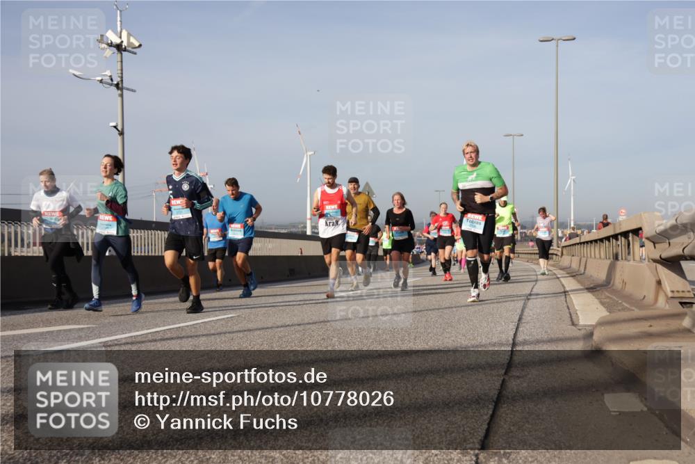 03.10.2026 - Köhlbrandbrückenlauf Yannick Fuchs http://msf.ph/oto/10778026 03.10.2026 09:44:41 Position 2  meine-sportfotos.de
