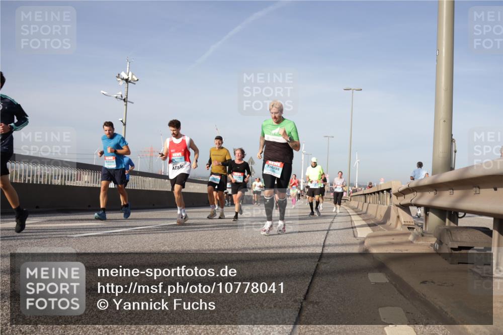 03.10.2026 - Köhlbrandbrückenlauf Yannick Fuchs http://msf.ph/oto/10778041 03.10.2026 09:44:43 Position 2 8 meine-sportfotos.de
