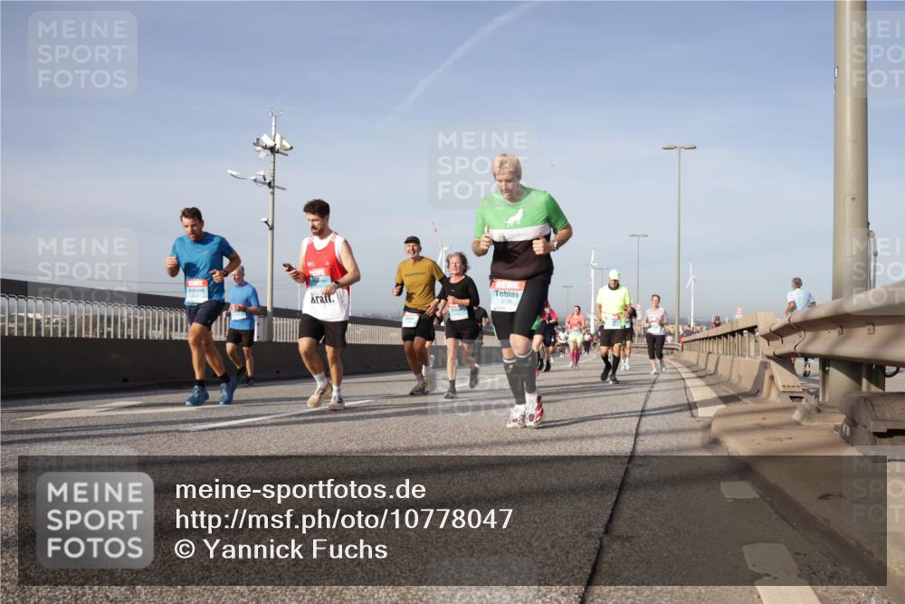 03.10.2026 - Köhlbrandbrückenlauf Yannick Fuchs http://msf.ph/oto/10778047 03.10.2026 09:44:43 Position 2 2136 meine-sportfotos.de