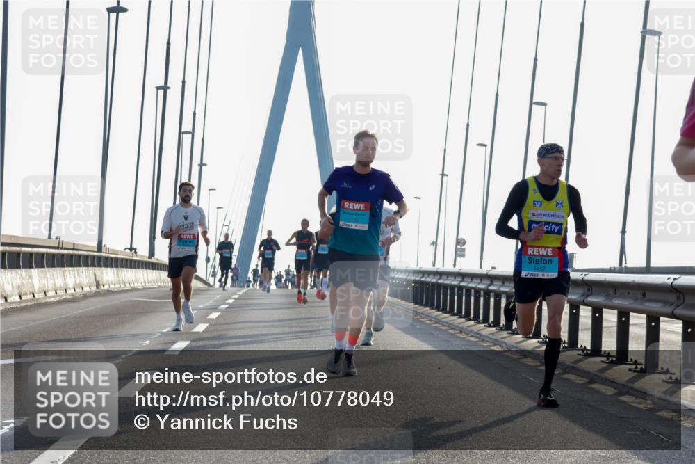 03.10.2026 - Köhlbrandbrückenlauf Yannick Fuchs http://msf.ph/oto/10778049 03.10.2026 09:22:13 Position 1 1129, 1342 meine-sportfotos.de