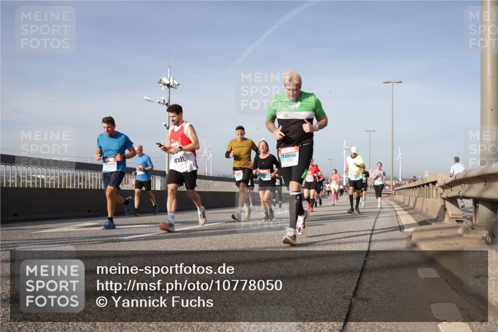 03.10.2026 - Köhlbrandbrückenlauf Yannick Fuchs http://msf.ph/oto/10778050 03.10.2026 09:44:43 Position 2 2136 meine-sportfotos.de
