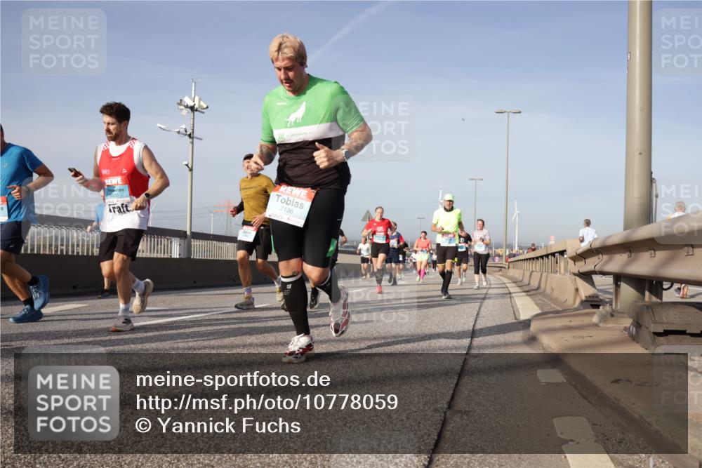 03.10.2026 - Köhlbrandbrückenlauf Yannick Fuchs http://msf.ph/oto/10778059 03.10.2026 09:44:44 Position 2 2136 meine-sportfotos.de
