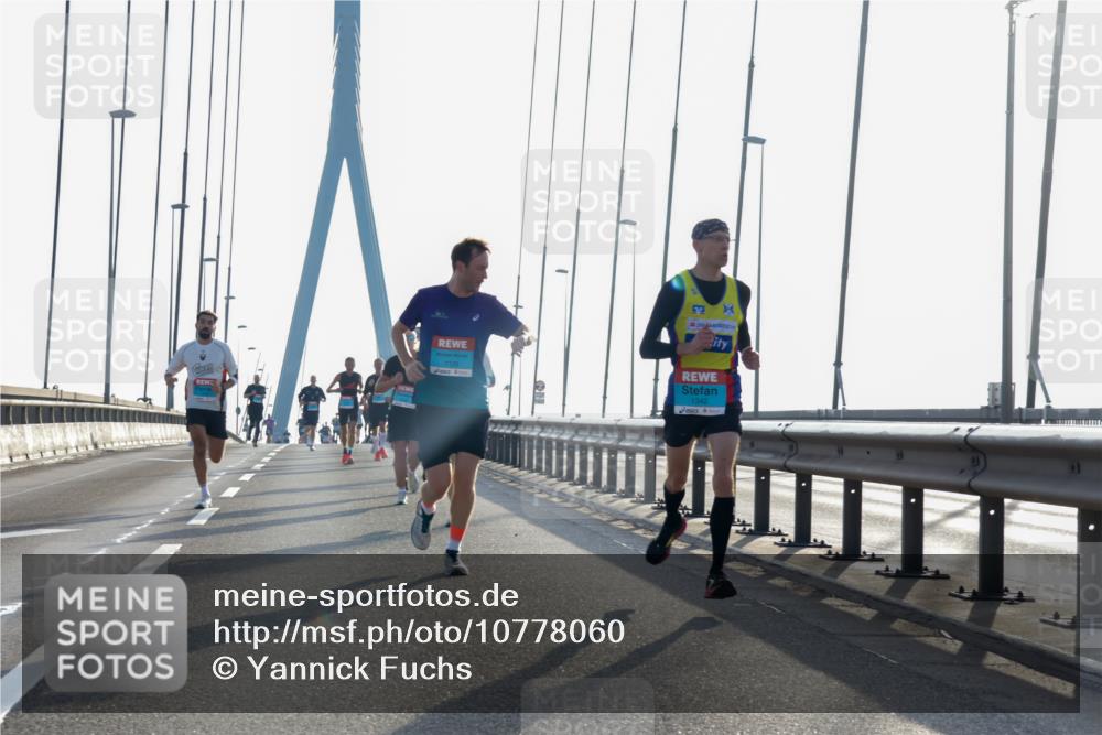03.10.2026 - Köhlbrandbrückenlauf Yannick Fuchs http://msf.ph/oto/10778060 03.10.2026 09:22:14 Position 1 1342 meine-sportfotos.de
