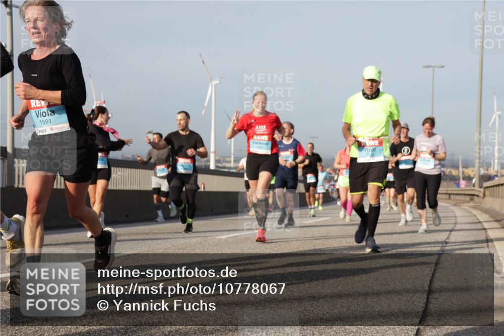 03.10.2026 - Köhlbrandbrückenlauf Yannick Fuchs http://msf.ph/oto/10778067 03.10.2026 09:44:44 Position 2 1591 meine-sportfotos.de