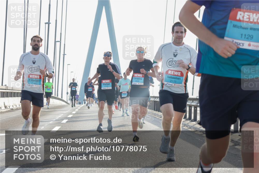 03.10.2026 - Köhlbrandbrückenlauf Yannick Fuchs http://msf.ph/oto/10778075 03.10.2026 09:22:16 Position 1 1066, 2133, 2235, 2177, 1129 meine-sportfotos.de