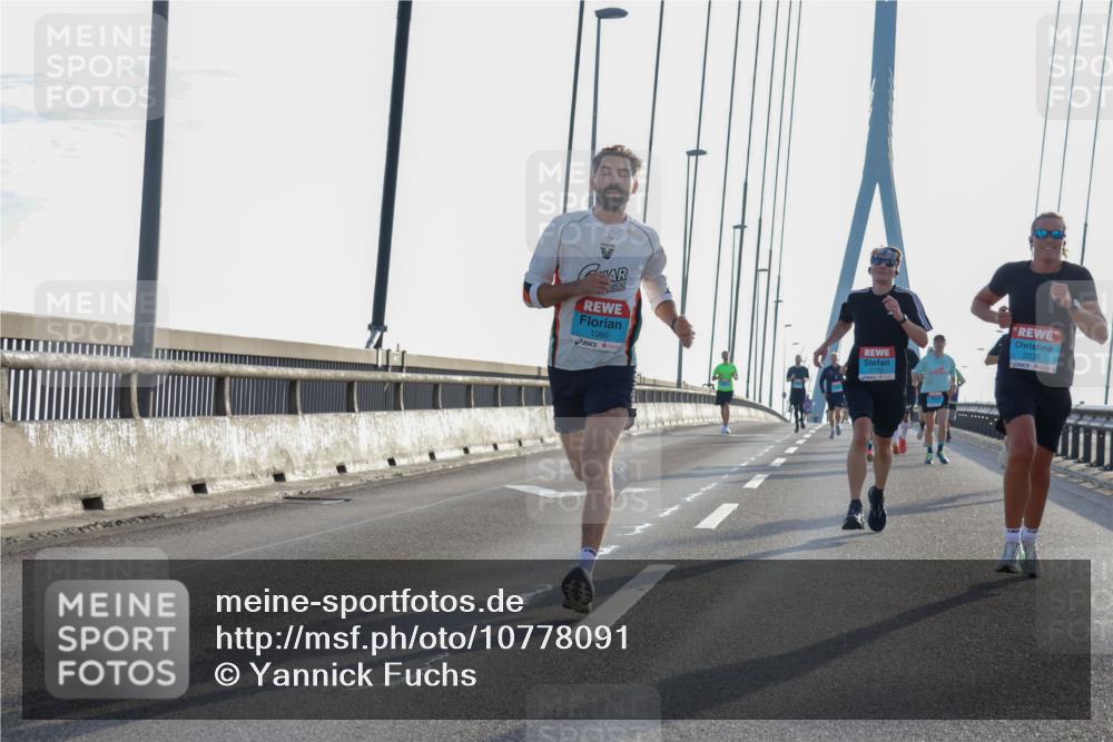 03.10.2026 - Köhlbrandbrückenlauf Yannick Fuchs http://msf.ph/oto/10778091 03.10.2026 09:22:17 Position 1 1066, 2133, 2235 meine-sportfotos.de