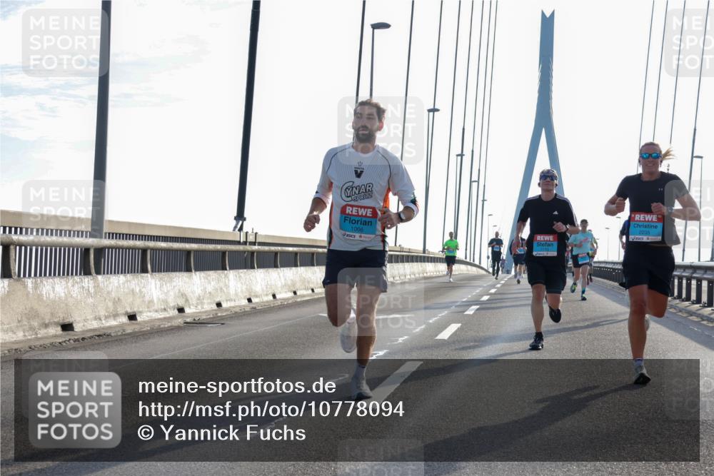 03.10.2026 - Köhlbrandbrückenlauf Yannick Fuchs http://msf.ph/oto/10778094 03.10.2026 09:22:17 Position 1 1066, 2133, 2235 meine-sportfotos.de
