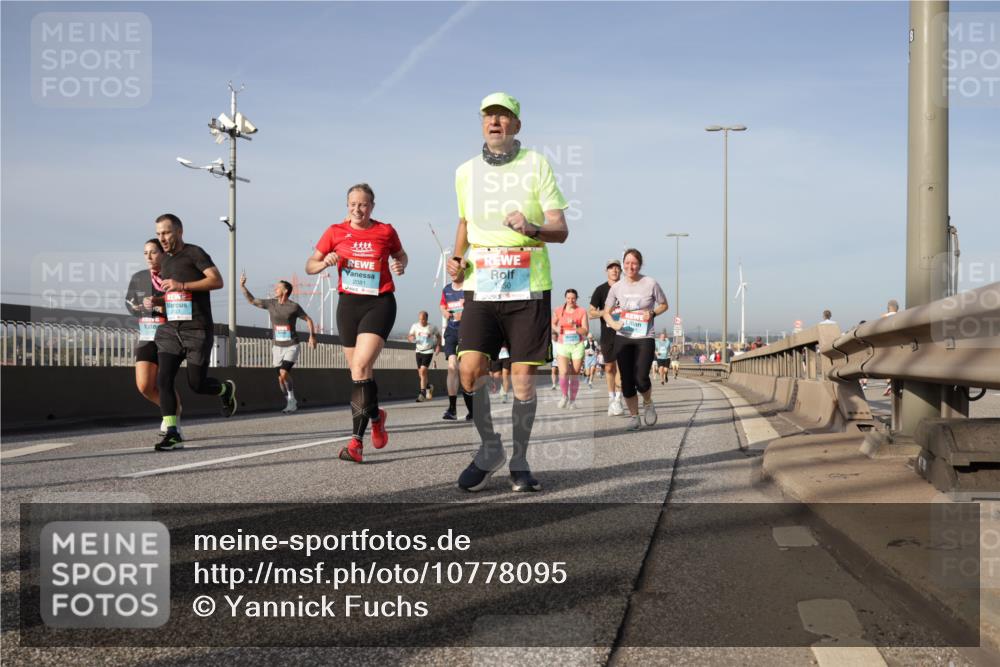 03.10.2026 - Köhlbrandbrückenlauf Yannick Fuchs http://msf.ph/oto/10778095 03.10.2026 09:44:46 Position 2 1550, 2081, 8 meine-sportfotos.de