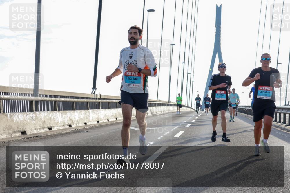 03.10.2026 - Köhlbrandbrückenlauf Yannick Fuchs http://msf.ph/oto/10778097 03.10.2026 09:22:17 Position 1 1066, 2235 meine-sportfotos.de