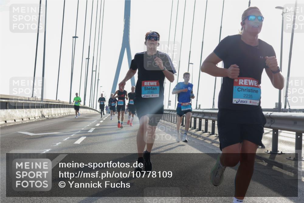 03.10.2026 - Köhlbrandbrückenlauf Yannick Fuchs http://msf.ph/oto/10778109 03.10.2026 09:22:18 Position 1 2133, 3, 2235 meine-sportfotos.de
