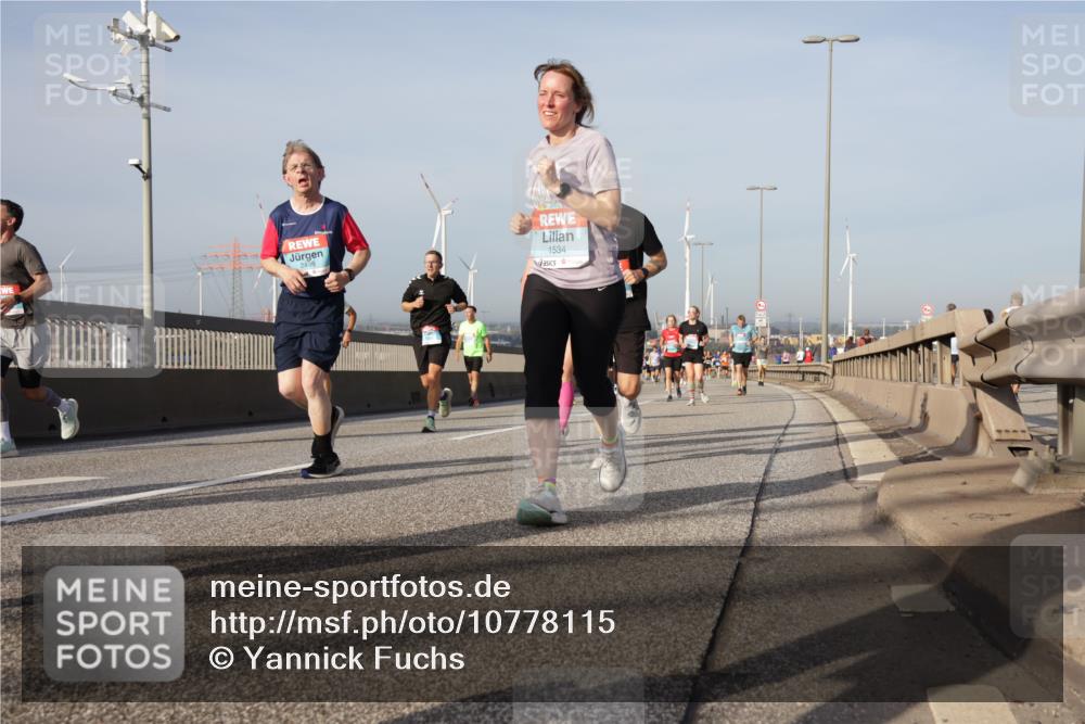 03.10.2026 - Köhlbrandbrückenlauf Yannick Fuchs http://msf.ph/oto/10778115 03.10.2026 09:44:47 Position 2 1534 meine-sportfotos.de