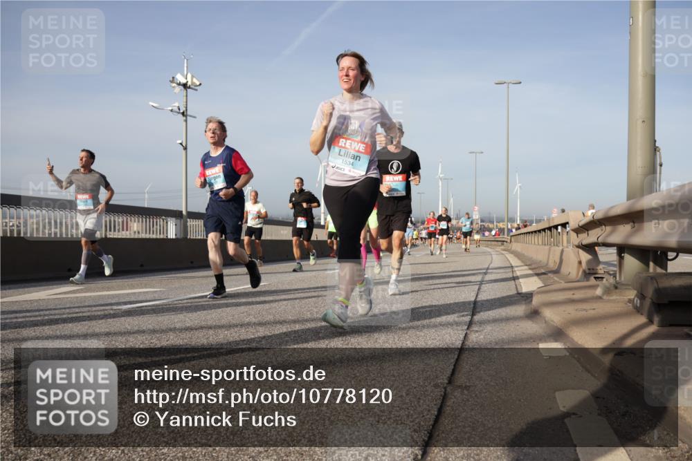 03.10.2026 - Köhlbrandbrückenlauf Yannick Fuchs http://msf.ph/oto/10778120 03.10.2026 09:44:47 Position 2 1534 meine-sportfotos.de