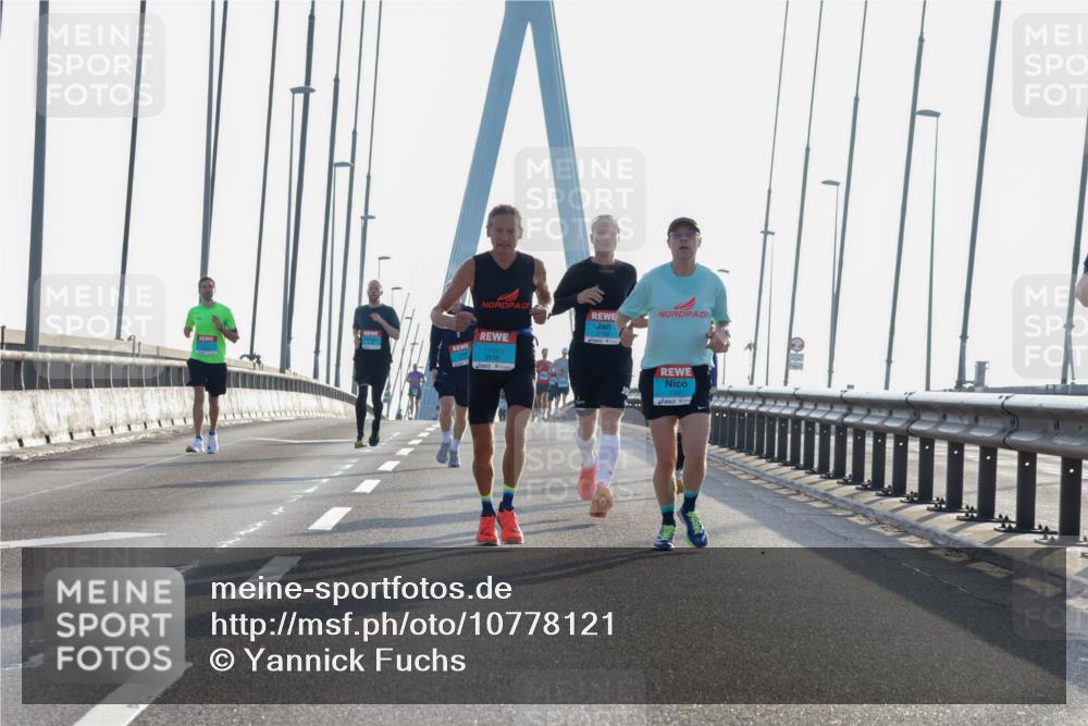 03.10.2026 - Köhlbrandbrückenlauf Yannick Fuchs http://msf.ph/oto/10778121 03.10.2026 09:22:19 Position 1  meine-sportfotos.de