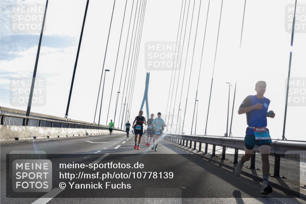 03.10.2026 - Köhlbrandbrückenlauf Yannick Fuchs http://msf.ph/oto/10778139 03.10.2026 09:22:20 Position 1 1828 meine-sportfotos.de