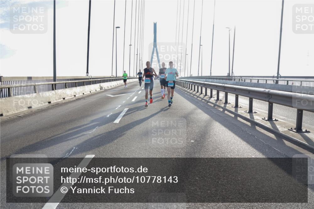 03.10.2026 - Köhlbrandbrückenlauf Yannick Fuchs http://msf.ph/oto/10778143 03.10.2026 09:22:21 Position 1  meine-sportfotos.de