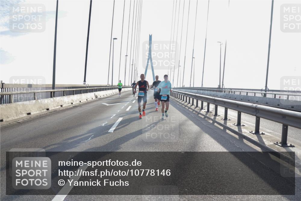 03.10.2026 - Köhlbrandbrückenlauf Yannick Fuchs http://msf.ph/oto/10778146 03.10.2026 09:22:21 Position 1  meine-sportfotos.de