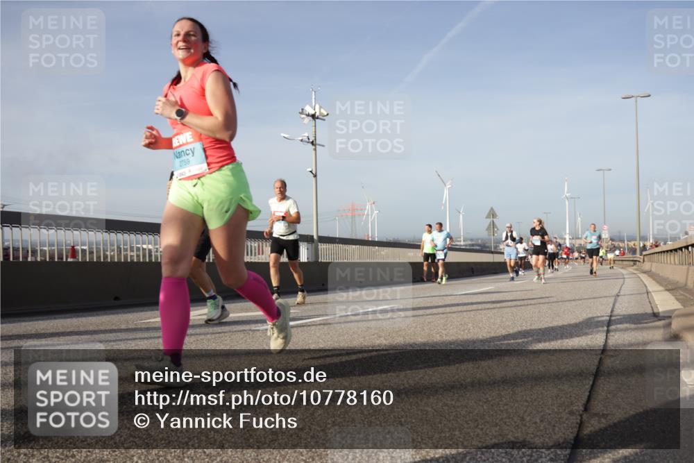03.10.2026 - Köhlbrandbrückenlauf Yannick Fuchs http://msf.ph/oto/10778160 03.10.2026 09:44:50 Position 2 2759 meine-sportfotos.de