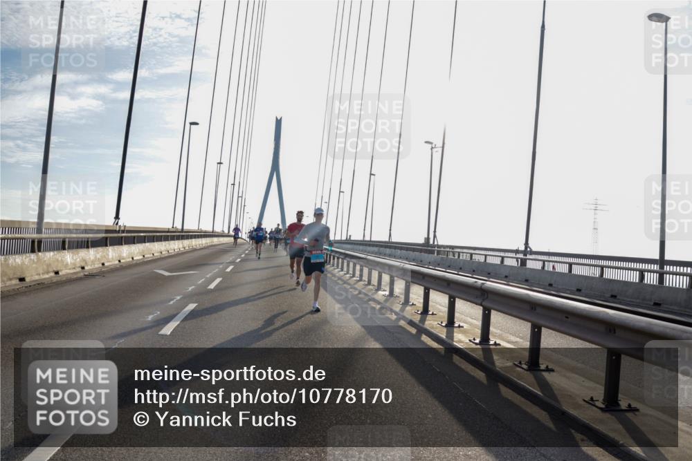 03.10.2026 - Köhlbrandbrückenlauf Yannick Fuchs http://msf.ph/oto/10778170 03.10.2026 09:22:38 Position 1  meine-sportfotos.de