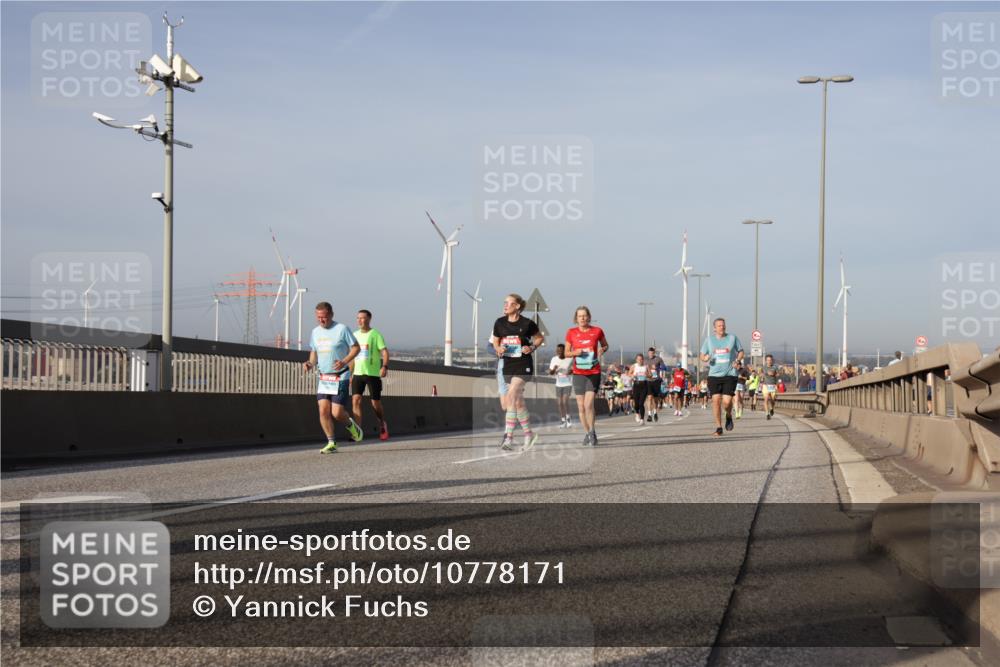 03.10.2026 - Köhlbrandbrückenlauf Yannick Fuchs http://msf.ph/oto/10778171 03.10.2026 09:44:51 Position 2  meine-sportfotos.de
