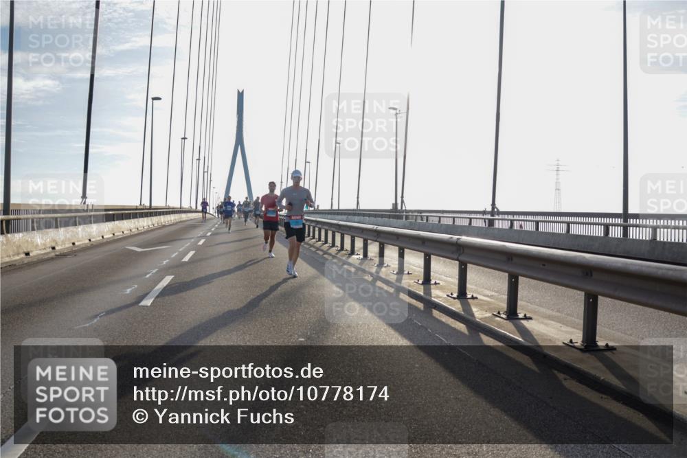 03.10.2026 - Köhlbrandbrückenlauf Yannick Fuchs http://msf.ph/oto/10778174 03.10.2026 09:22:38 Position 1  meine-sportfotos.de