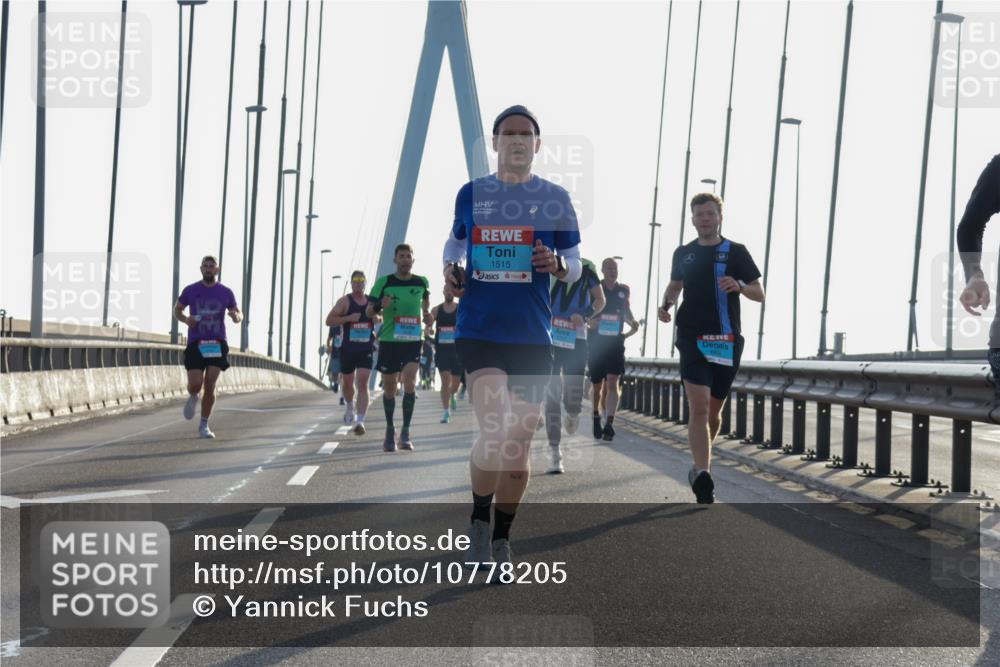 03.10.2026 - Köhlbrandbrückenlauf Yannick Fuchs http://msf.ph/oto/10778205 03.10.2026 09:22:42 Position 1 1515 meine-sportfotos.de