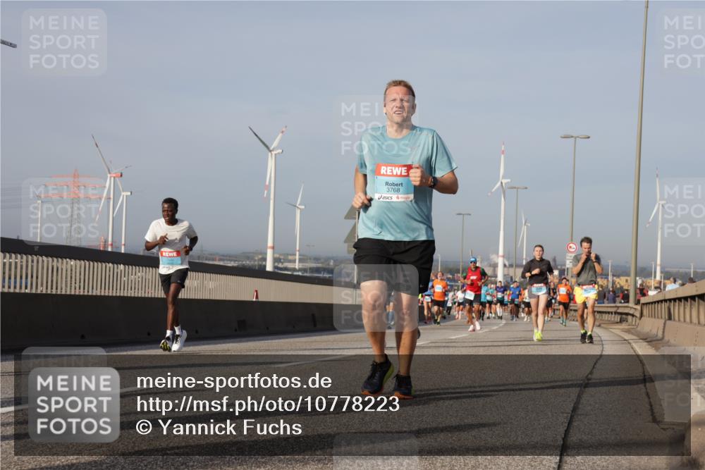 03.10.2026 - Köhlbrandbrückenlauf Yannick Fuchs http://msf.ph/oto/10778223 03.10.2026 09:44:55 Position 2 3768 meine-sportfotos.de