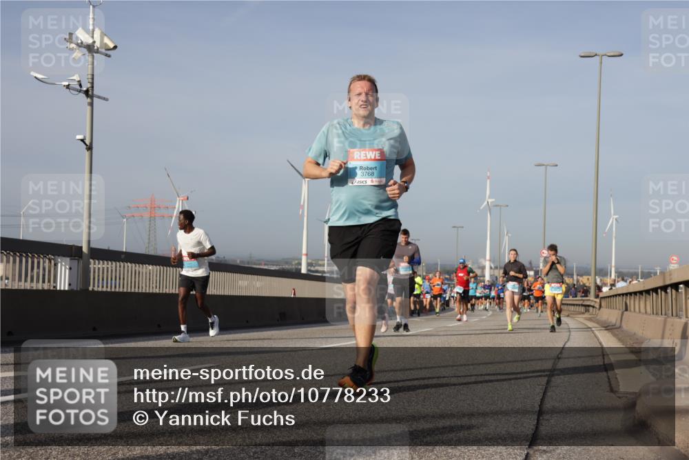 03.10.2026 - Köhlbrandbrückenlauf Yannick Fuchs http://msf.ph/oto/10778233 03.10.2026 09:44:56 Position 2 3768 meine-sportfotos.de