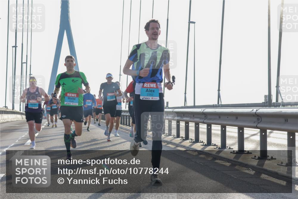03.10.2026 - Köhlbrandbrückenlauf Yannick Fuchs http://msf.ph/oto/10778244 03.10.2026 09:22:46 Position 1 2048, 2352 meine-sportfotos.de