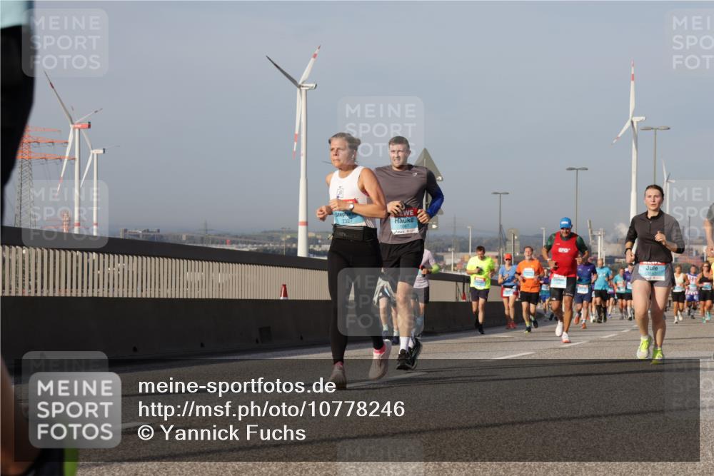 03.10.2026 - Köhlbrandbrückenlauf Yannick Fuchs http://msf.ph/oto/10778246 03.10.2026 09:44:57 Position 2 2327, 1067, 3147 meine-sportfotos.de