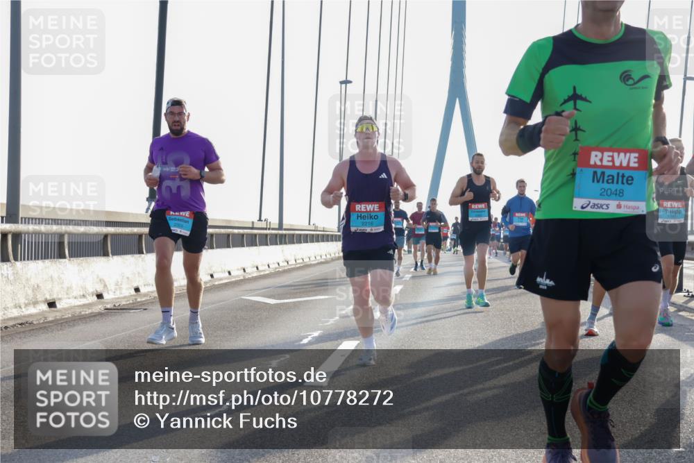 03.10.2026 - Köhlbrandbrückenlauf Yannick Fuchs http://msf.ph/oto/10778272 03.10.2026 09:22:48 Position 1 2048, 2303, 2216 meine-sportfotos.de