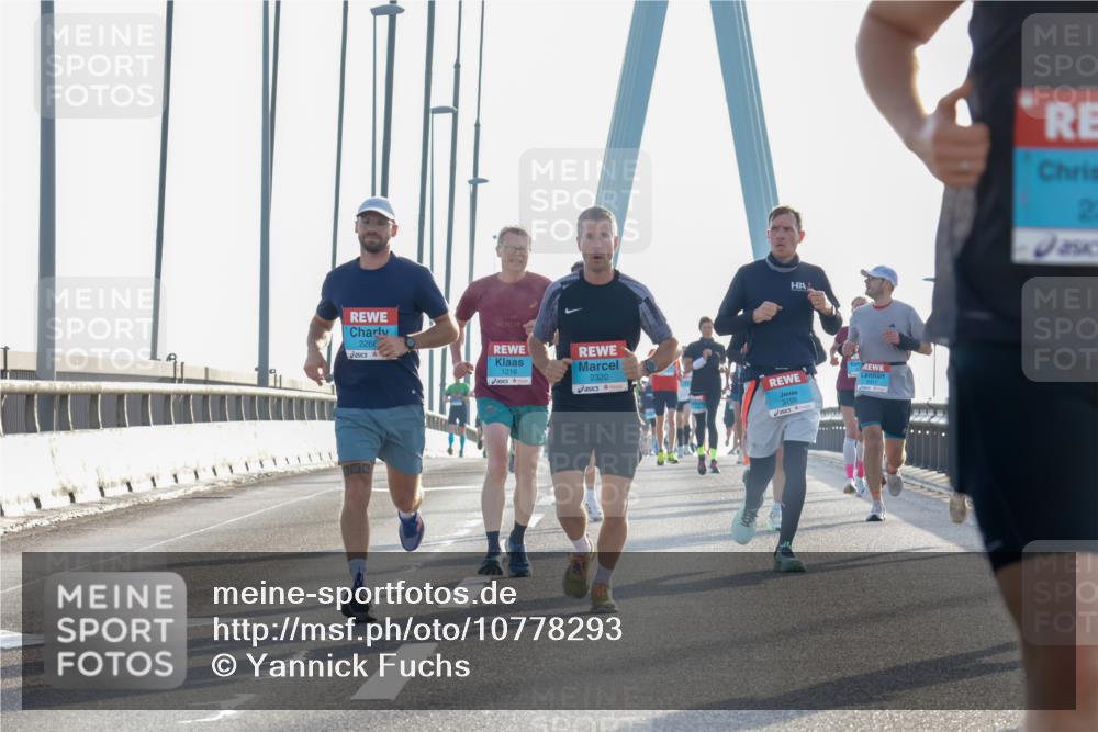 03.10.2026 - Köhlbrandbrückenlauf Yannick Fuchs http://msf.ph/oto/10778293 03.10.2026 09:22:51 Position 1 2266, 1216, 2320, 3798, 23 meine-sportfotos.de