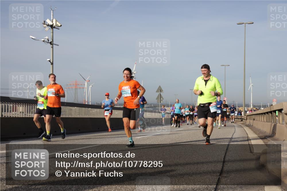 03.10.2026 - Köhlbrandbrückenlauf Yannick Fuchs http://msf.ph/oto/10778295 03.10.2026 09:45:06 Position 2 2553 meine-sportfotos.de