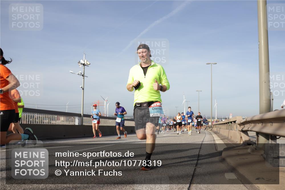 03.10.2026 - Köhlbrandbrückenlauf Yannick Fuchs http://msf.ph/oto/10778319 03.10.2026 09:45:07 Position 2 2471, 8 meine-sportfotos.de