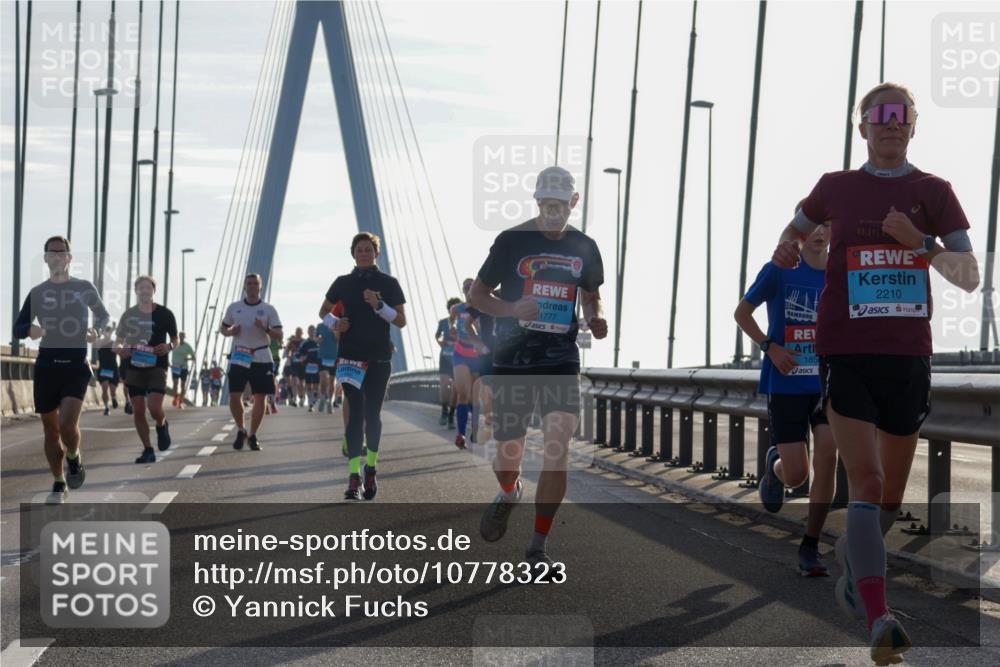 03.10.2026 - Köhlbrandbrückenlauf Yannick Fuchs http://msf.ph/oto/10778323 03.10.2026 09:22:59 Position 1 1777, 47, 195, 2210, 185 meine-sportfotos.de