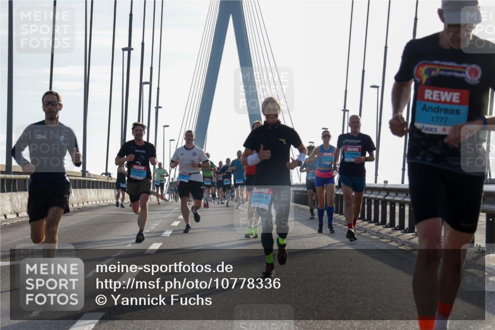03.10.2026 - Köhlbrandbrückenlauf Yannick Fuchs http://msf.ph/oto/10778336 03.10.2026 09:23:00 Position 1 1102, 1777, 6 meine-sportfotos.de