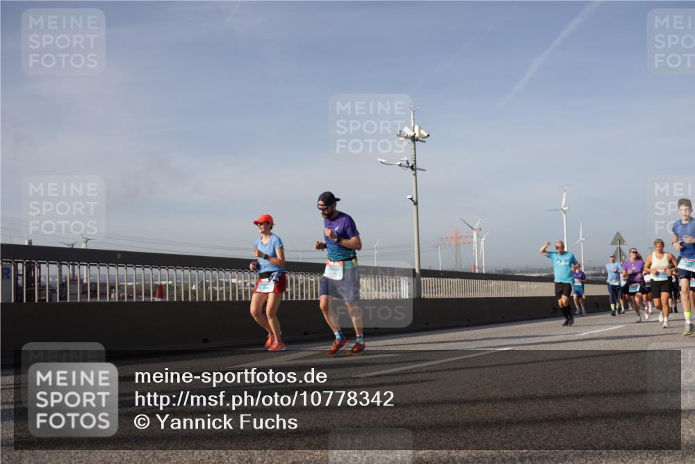 03.10.2026 - Köhlbrandbrückenlauf Yannick Fuchs http://msf.ph/oto/10778342 03.10.2026 09:45:09 Position 2  meine-sportfotos.de
