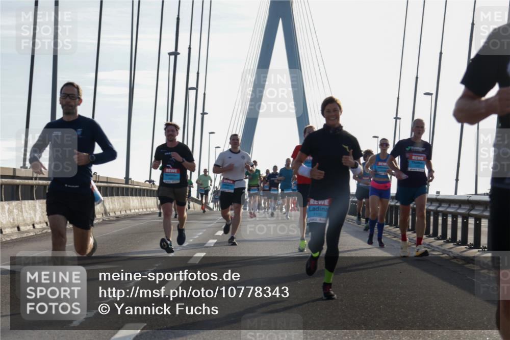 03.10.2026 - Köhlbrandbrückenlauf Yannick Fuchs http://msf.ph/oto/10778343 03.10.2026 09:23:01 Position 1 1102 meine-sportfotos.de