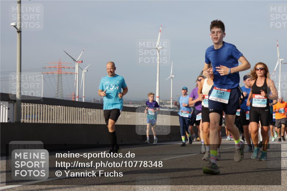 03.10.2026 - Köhlbrandbrückenlauf Yannick Fuchs http://msf.ph/oto/10778348 03.10.2026 09:45:10 Position 2 2917, 2491 meine-sportfotos.de