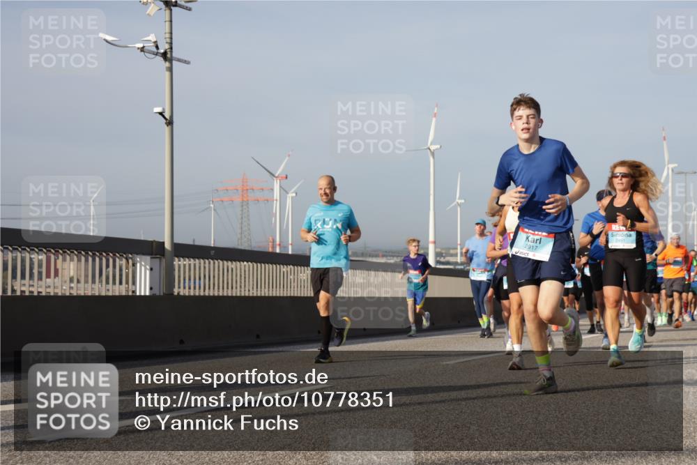 03.10.2026 - Köhlbrandbrückenlauf Yannick Fuchs http://msf.ph/oto/10778351 03.10.2026 09:45:10 Position 2 2917, 2491 meine-sportfotos.de
