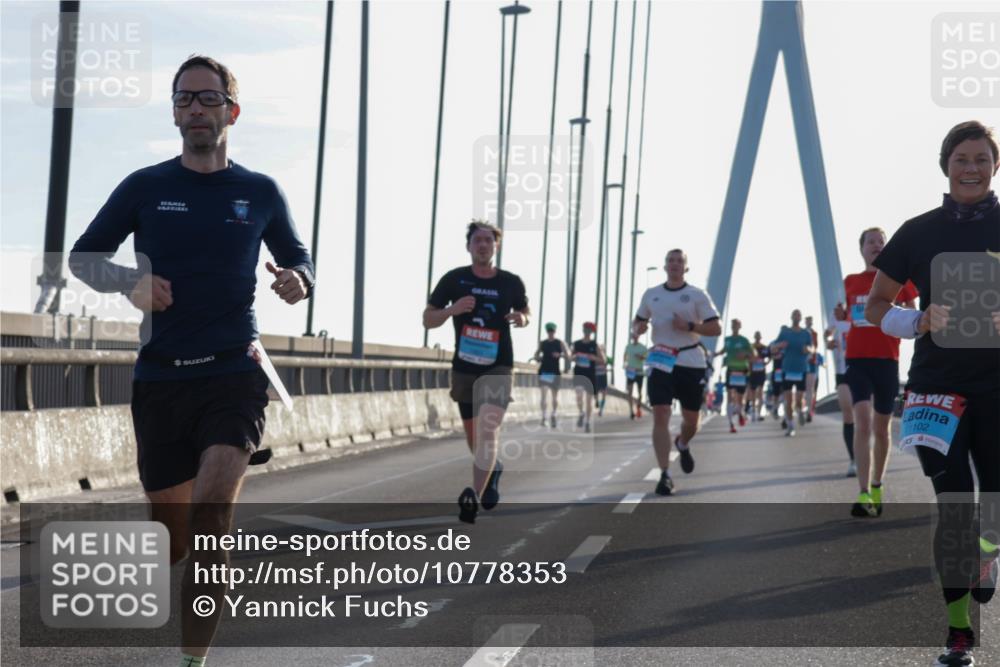 03.10.2026 - Köhlbrandbrückenlauf Yannick Fuchs http://msf.ph/oto/10778353 03.10.2026 09:23:02 Position 1 93, 102 meine-sportfotos.de