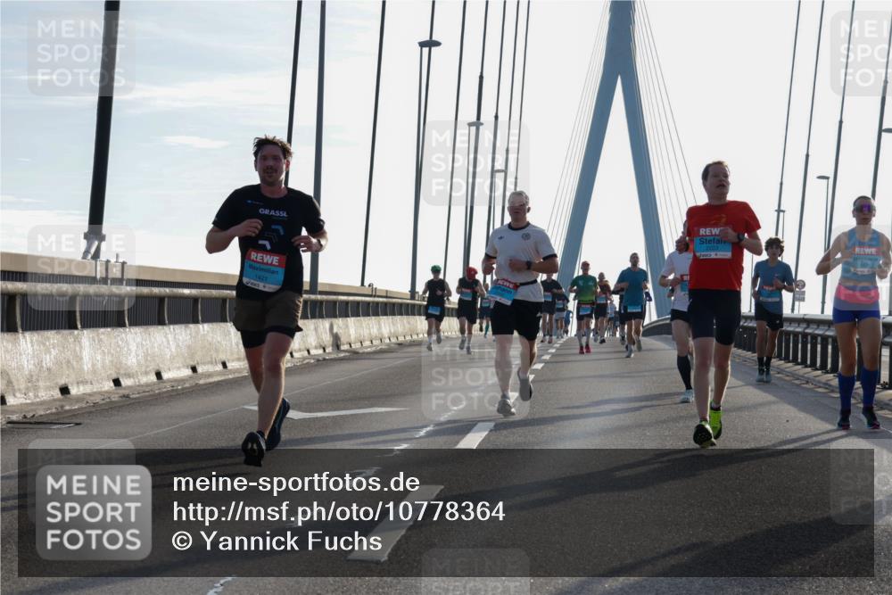 03.10.2026 - Köhlbrandbrückenlauf Yannick Fuchs http://msf.ph/oto/10778364 03.10.2026 09:23:03 Position 1 1421, 2223 meine-sportfotos.de