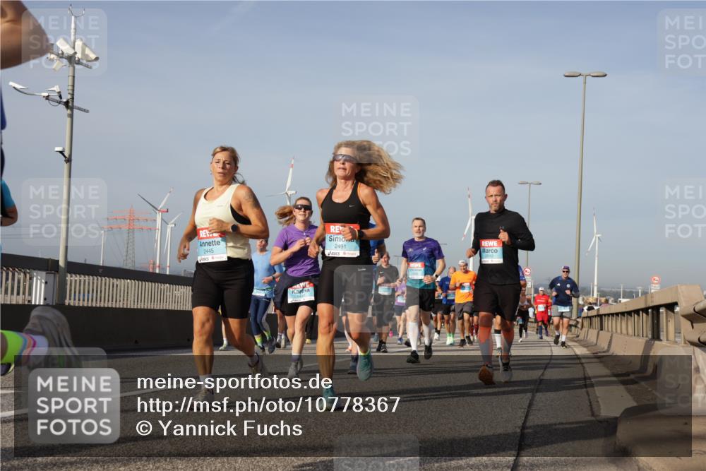 03.10.2026 - Köhlbrandbrückenlauf Yannick Fuchs http://msf.ph/oto/10778367 03.10.2026 09:45:12 Position 2 2445, 2491 meine-sportfotos.de
