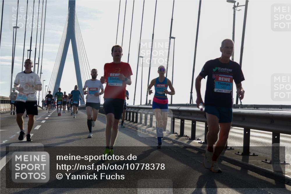 03.10.2026 - Köhlbrandbrückenlauf Yannick Fuchs http://msf.ph/oto/10778378 03.10.2026 09:23:04 Position 1 2223, 1427 meine-sportfotos.de