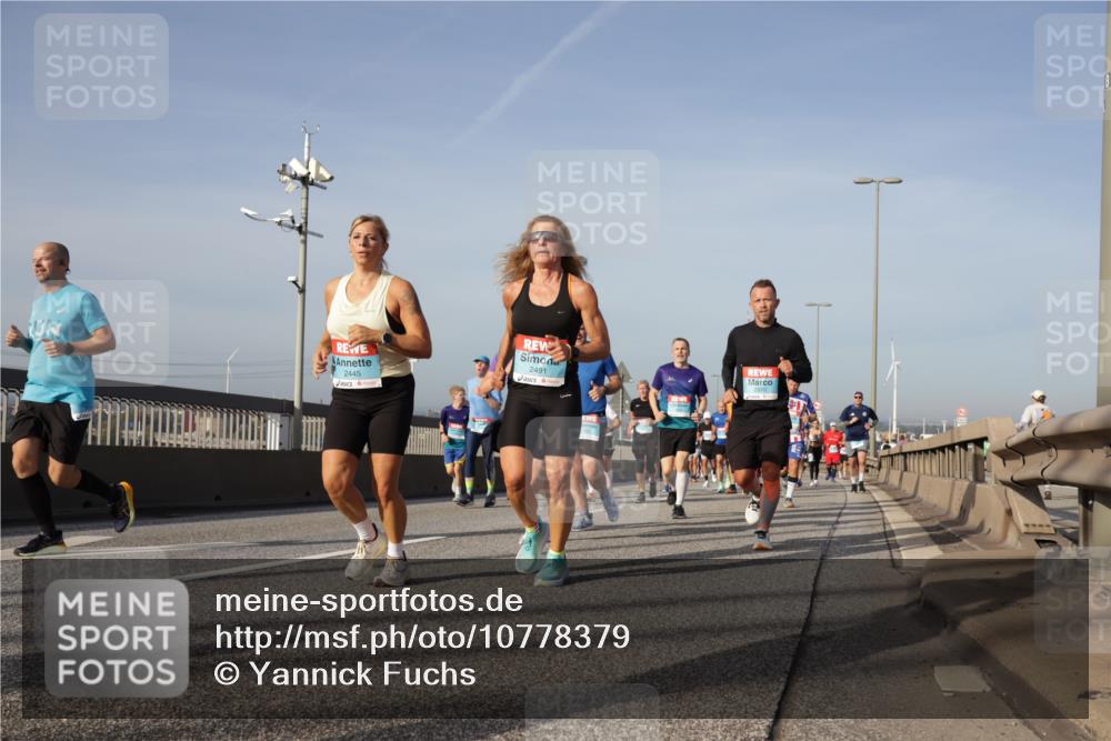 03.10.2026 - Köhlbrandbrückenlauf Yannick Fuchs http://msf.ph/oto/10778379 03.10.2026 09:45:12 Position 2 2445, 2491 meine-sportfotos.de