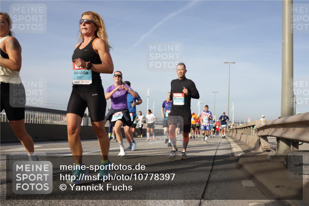 03.10.2026 - Köhlbrandbrückenlauf Yannick Fuchs http://msf.ph/oto/10778397 03.10.2026 09:45:13 Position 2 2491, 2510 meine-sportfotos.de