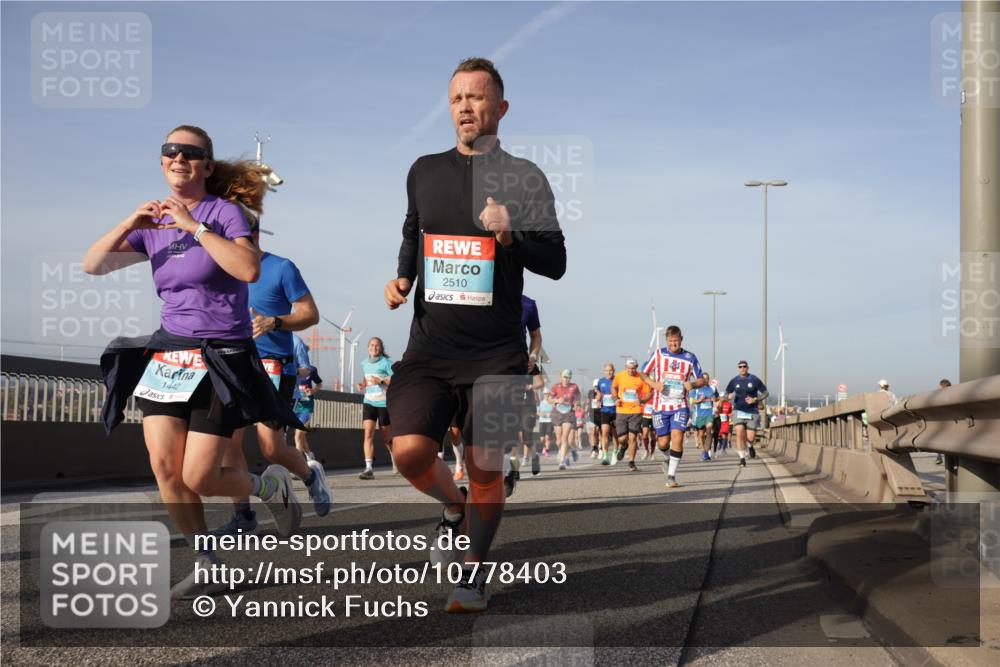 03.10.2026 - Köhlbrandbrückenlauf Yannick Fuchs http://msf.ph/oto/10778403 03.10.2026 09:45:14 Position 2 1442, 2510 meine-sportfotos.de