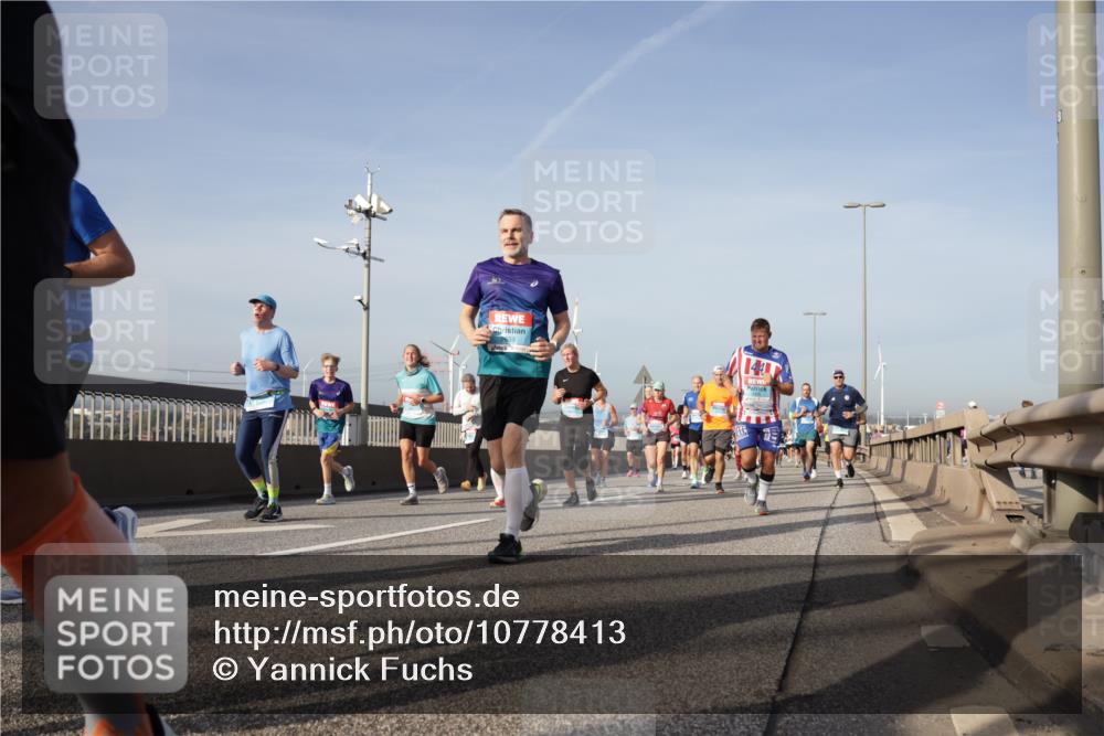 03.10.2026 - Köhlbrandbrückenlauf Yannick Fuchs http://msf.ph/oto/10778413 03.10.2026 09:45:14 Position 2 659, 1440 meine-sportfotos.de