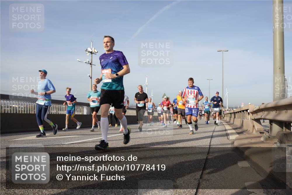 03.10.2026 - Köhlbrandbrückenlauf Yannick Fuchs http://msf.ph/oto/10778419 03.10.2026 09:45:15 Position 2 144 meine-sportfotos.de